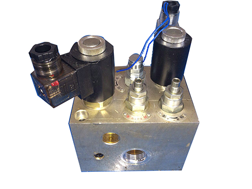 大流量双向支撑阀